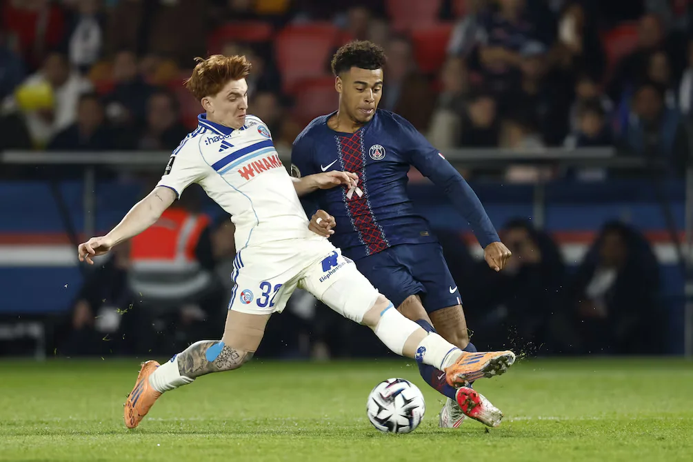img of PSG y Strasbourg reparten puntos en un espectacular 3-3: Empate con Goles y Emoción en el Parque de los Príncipes